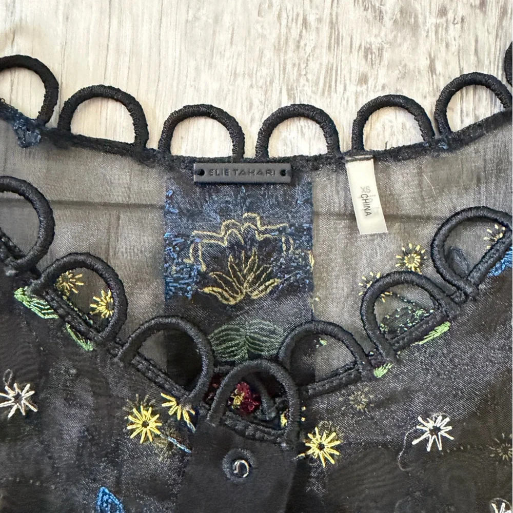 Elie Tahari Reina Embroidered Sheer Blouse size xs - Picture 4 of 13